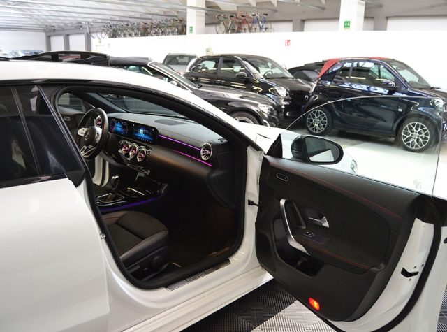 MERCEDES-BENZ CLA 200 usata, con Airbag Passeggero