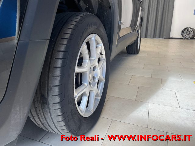 JEEP Renegade usata, con USB
