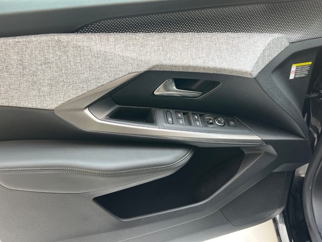 PEUGEOT 3008 usata, con Luci diurne LED