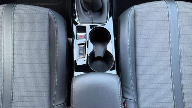 PEUGEOT 2008 usata, con Controllo automatico clima