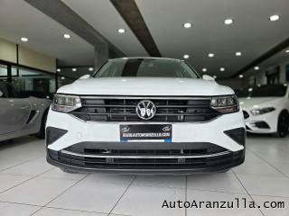 VOLKSWAGEN Tiguan usata, con Fari LED