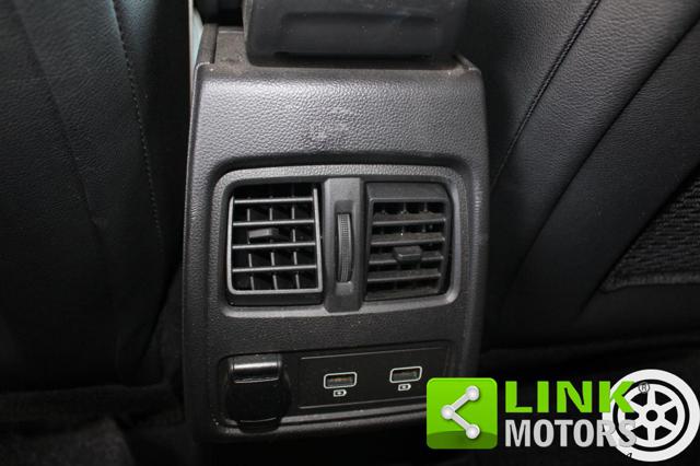 RENAULT Captur usata, con USB