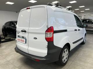 FORD Transit Courier usata, con Boardcomputer