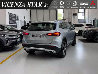 MERCEDES-BENZ GLA 200 usata, con Airbag