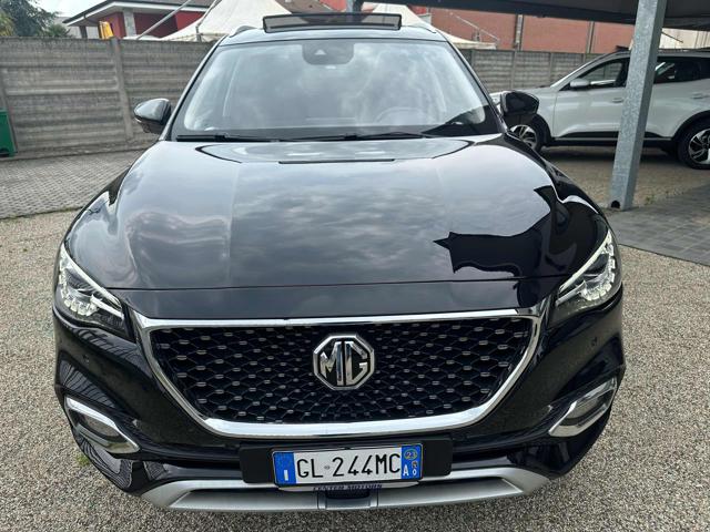 MG HS usata, con Sedile posteriore sdoppiato