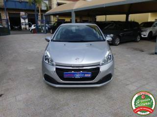 PEUGEOT 208 usata, con Airbag