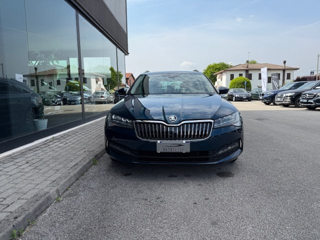SKODA Superb usata, con Airbag