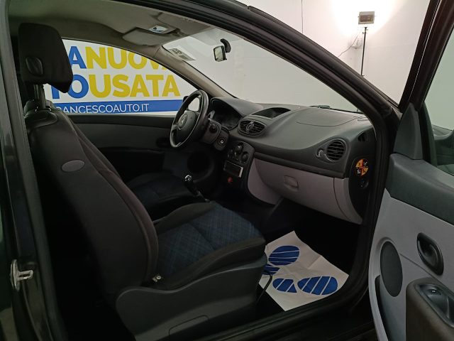 RENAULT Clio usata, con Frenata d