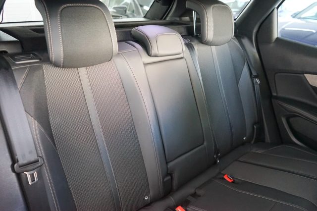 PEUGEOT 3008 usata 29
