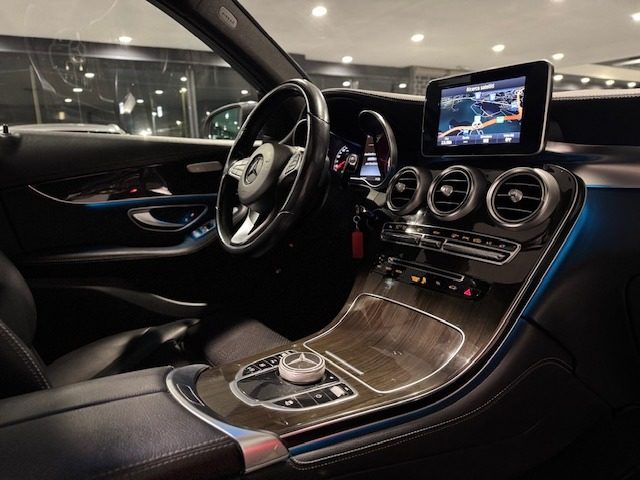 MERCEDES-BENZ GLC 220 usata, con Climatizzatore