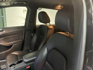 MERCEDES-BENZ B 180 usata, con Touch screen