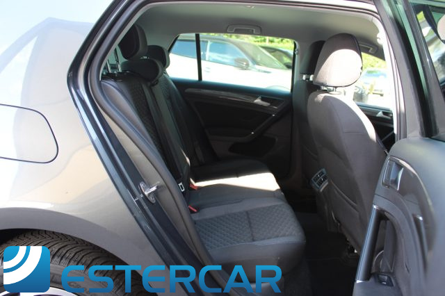 VOLKSWAGEN Golf usata, con Luci diurne LED