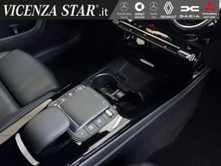 MERCEDES-BENZ CLA 180 usata, con Sedile posteriore sdoppiato