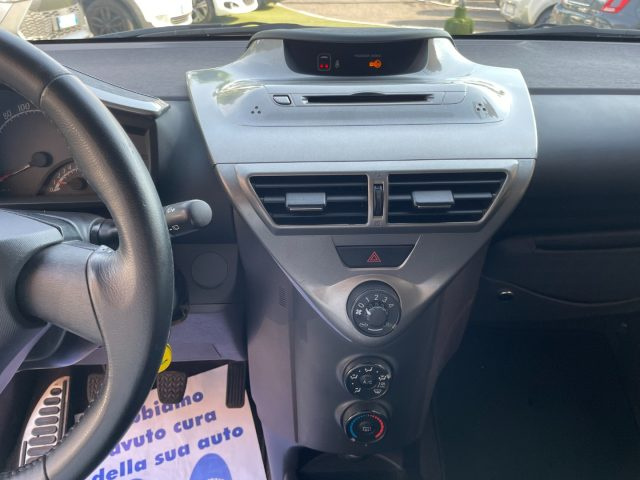 TOYOTA iQ usata, con Immobilizzatore elettronico