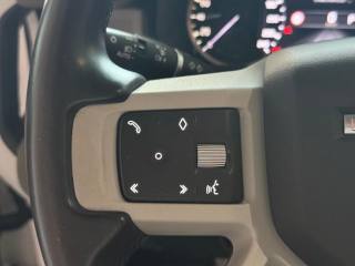 LAND ROVER Defender usata, con Bracciolo