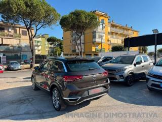 VOLKSWAGEN T-Roc usata, con Controllo automatico clima