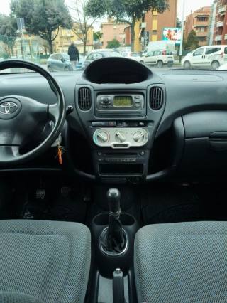TOYOTA Yaris usata, con Immobilizzatore elettronico