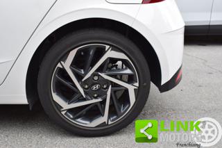 HYUNDAI i20 usata, con Specchietti laterali elettrici