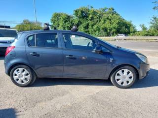 OPEL Corsa usata, con Autoradio