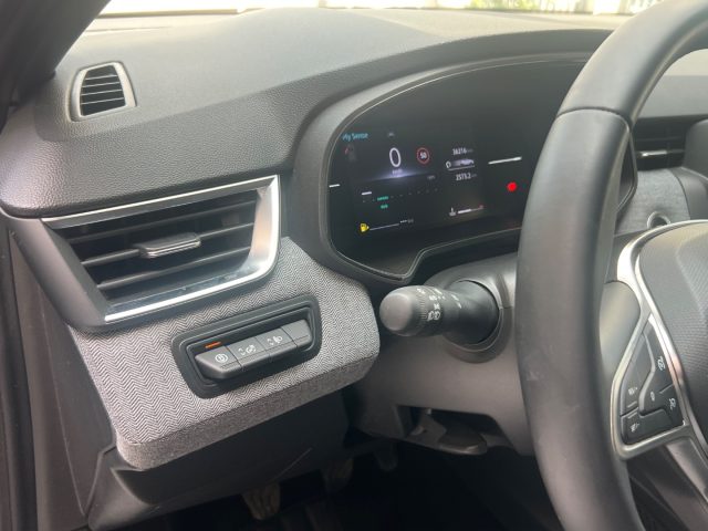 RENAULT Clio usata, con Fari LED
