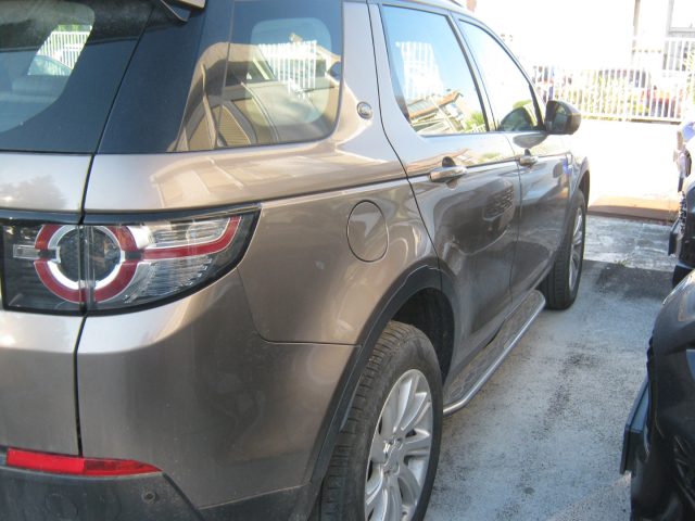 LAND ROVER Discovery Sport usata, con Alzacristalli elettrici