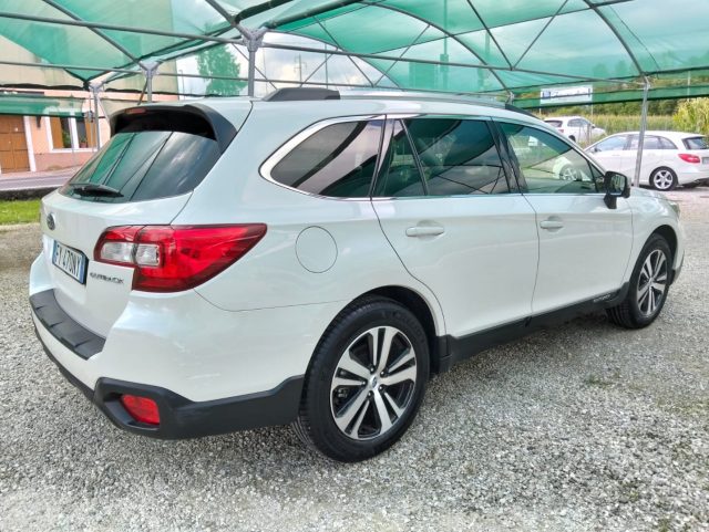 SUBARU OUTBACK usata, con Alzacristalli elettrici