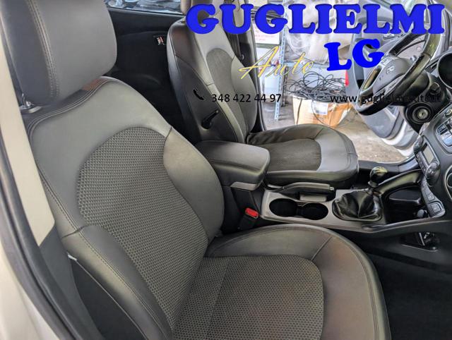 HYUNDAI iX35 usata, con Sedile posteriore sdoppiato