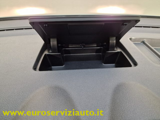 VOLKSWAGEN Caddy usata 26