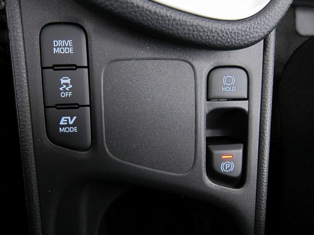 TOYOTA Yaris Cross usata, con Sensore di luce