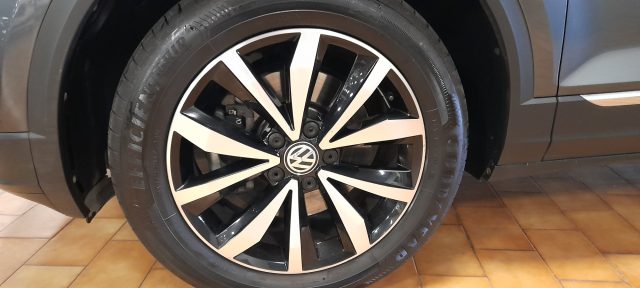 VOLKSWAGEN T-Roc usata, con Autoradio