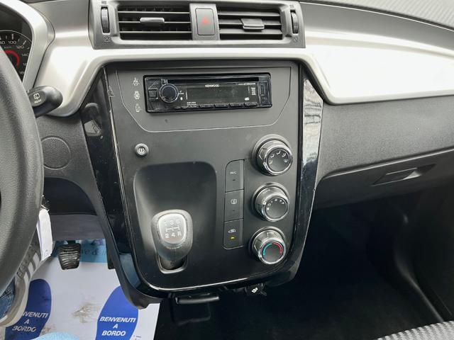 MAHINDRA KUV100 usata, con Antifurto