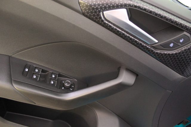 VOLKSWAGEN T-Cross usata, con Fari LED