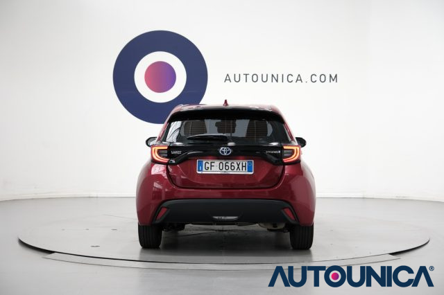 TOYOTA Yaris usata, con Touch screen
