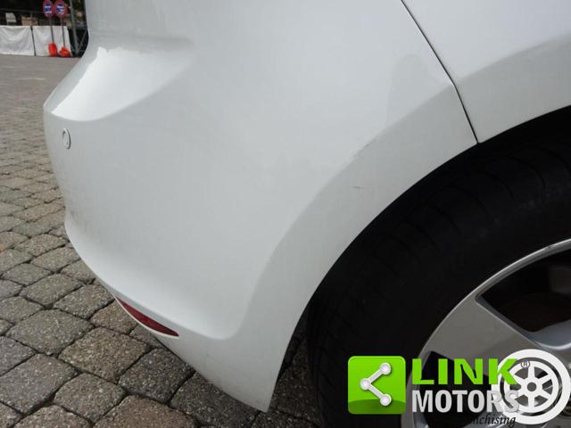 VOLKSWAGEN Golf usata, con Specchietti laterali elettrici