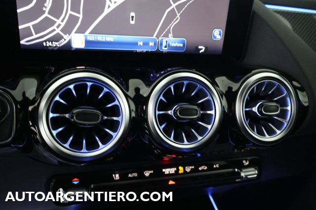 MERCEDES-BENZ GLA 180 usata, con Fendinebbia