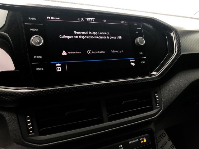VOLKSWAGEN T-Cross usata, con Specchietti laterali elettrici