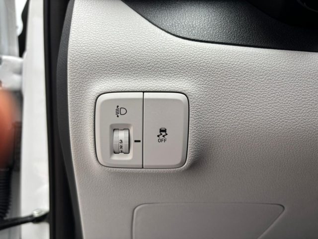 HYUNDAI i10 usata, con Controllo trazione