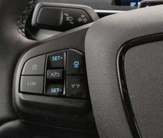 FORD Mustang Mach-E usata, con Volante in pelle
