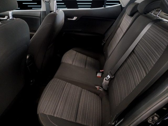 KIA Stonic usata 16