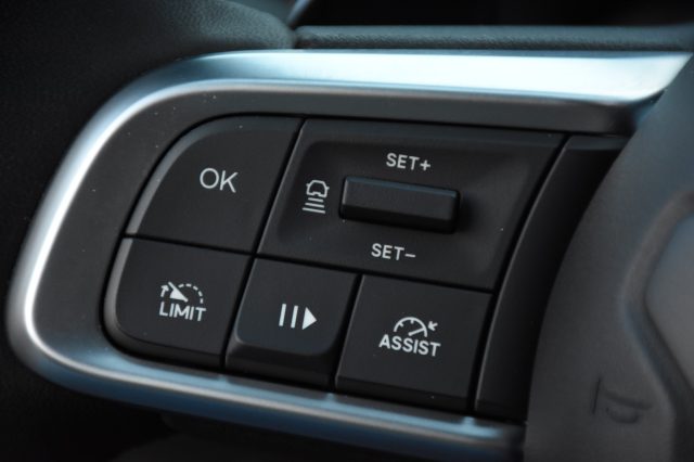 JEEP Avenger usata, con Vetri oscurati