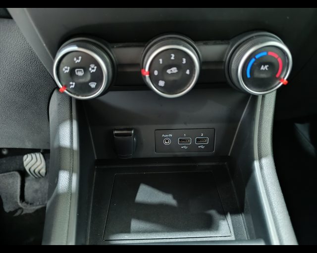 RENAULT Captur usata, con Bracciolo