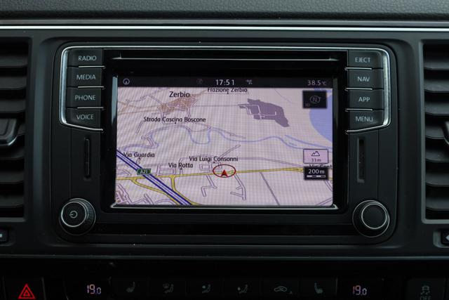 VOLKSWAGEN Caravelle usata, con Fendinebbia
