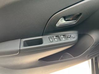 OPEL Corsa usata, con ESP
