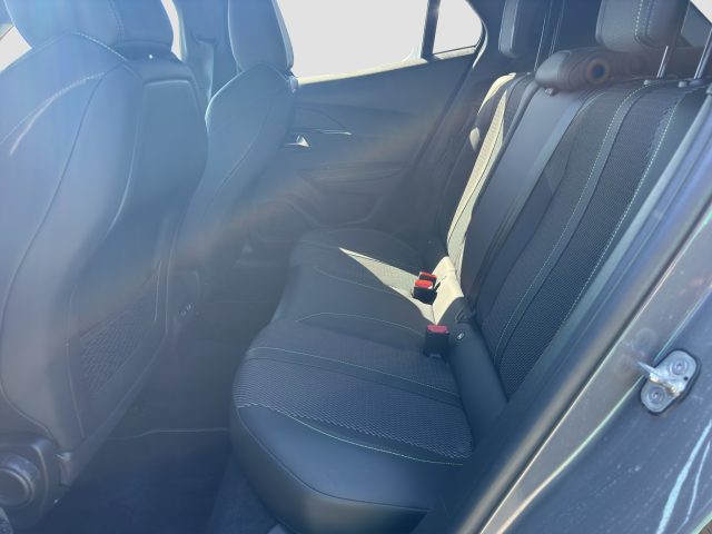 PEUGEOT 2008 usata 9
