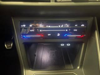 VOLKSWAGEN Taigo usata, con Autoradio digitale