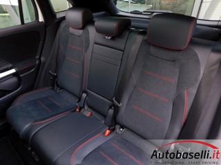 MERCEDES-BENZ GLA 200 usata, con Sistema di parcheggio automatico