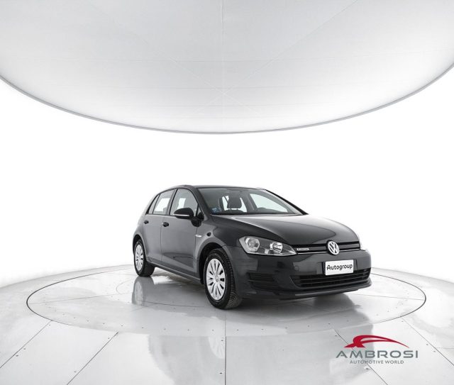 VOLKSWAGEN Golf usata 1