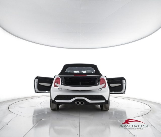 MINI Cabrio usata 6