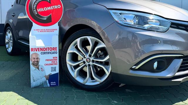 RENAULT Scenic usata, con Park Distance Control