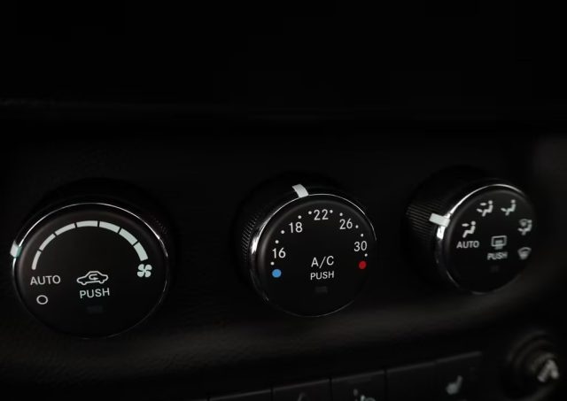 JEEP Wrangler usata, con Sistema di navigazione